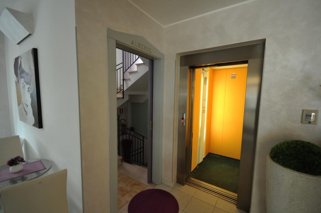 Santoianni Hotel San Martino in Pensilis Buitenkant foto